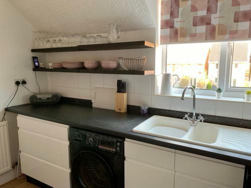 Explorers Nook Spacious Yorkshire Wolds Apartment With Cycle Storage