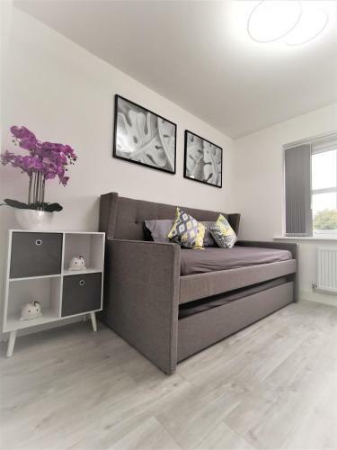 Large Family Room Suitable For 4 Close To Cc