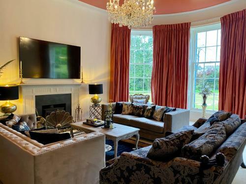 Stunning Scottish Manor House In Private Estate