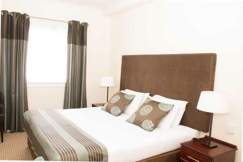 Cairn Hotel