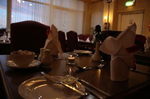 Cairn Hotel