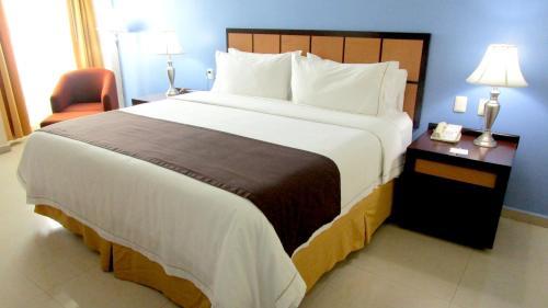 Hotel Holiday Inn Express Paraiso - Dos Bocas