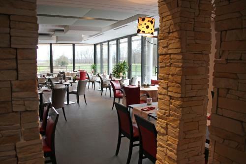 Hotel H�tel Restaurant Les Aliz�s
