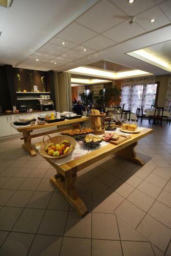 Hotel H�tel Restaurant Les Aliz�s