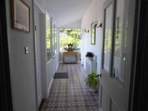 Hostal Cookshayes Country Guest House