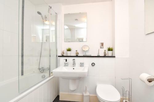 Apartamento Milton Keynes Hub - Prime Location, Free Underground Parking