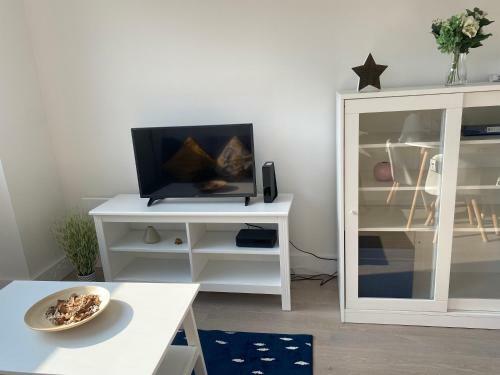 Central Location, Parking, Wi-fi, Modern Apartment