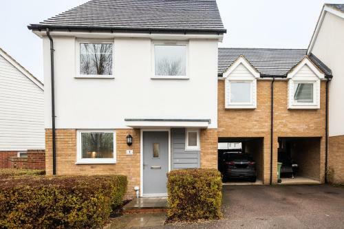 Waterside Lodge By Crew Homes