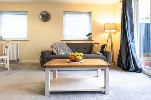 Waterside Lodge By Crew Homes