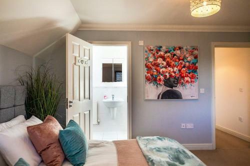Executive Perivale Apartment By Crew Homes