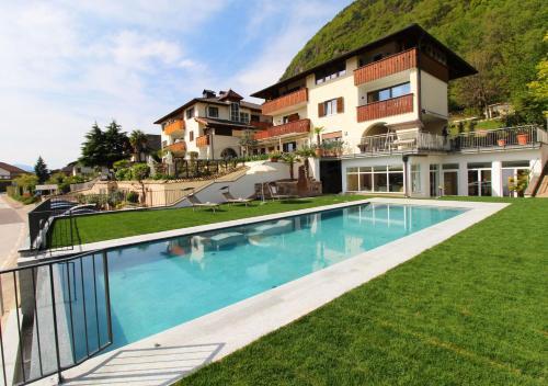 Hotel Haus R�merrast