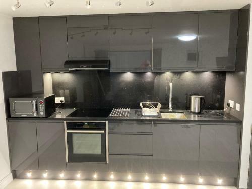 One Bed Apartment One Minute Walk Towan Beach Free Parking