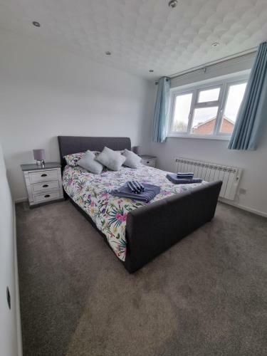 Anniversary Cottage- Country Feel, Close To Cromer