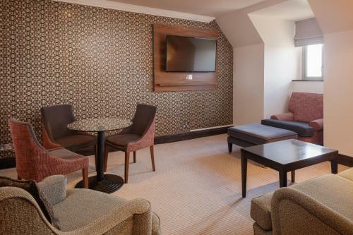 Hotel The Cambridge Belfry - Qhotels