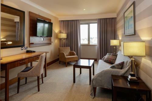 Hotel The Cambridge Belfry - Qhotels