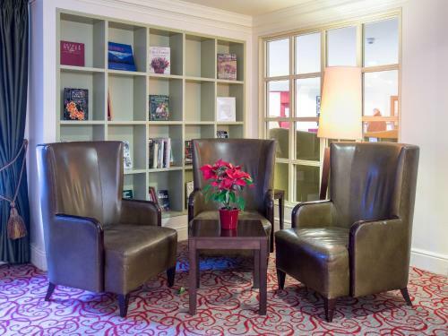 Hotel The Cambridge Belfry - Qhotels