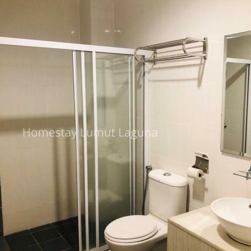 Apartamento Homestay Lumut Laguna