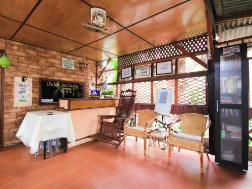 Hotel Oyo 44084 Ombak Inn Chalet