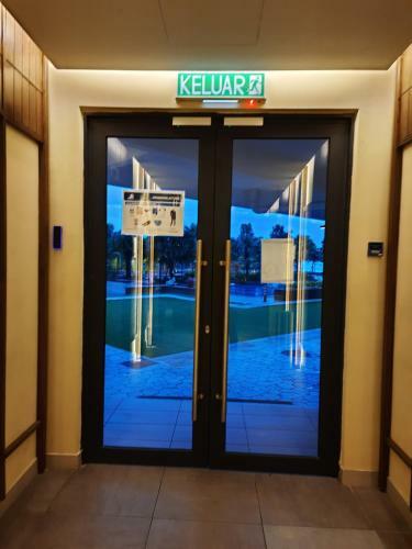 Apartamento Hayfa Holiday Home @ Timur Bay