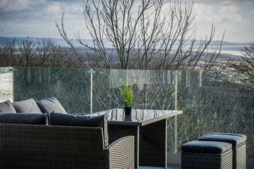 Sunrise - 5 Bedroom Luxurious Holiday Home - Pendine