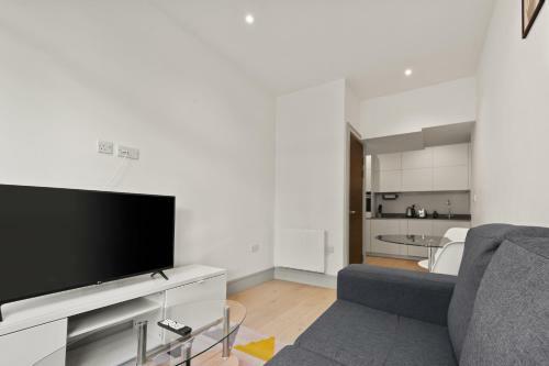 Newly Onboarded Modern One Bed Apartment In Broad House, Harrow