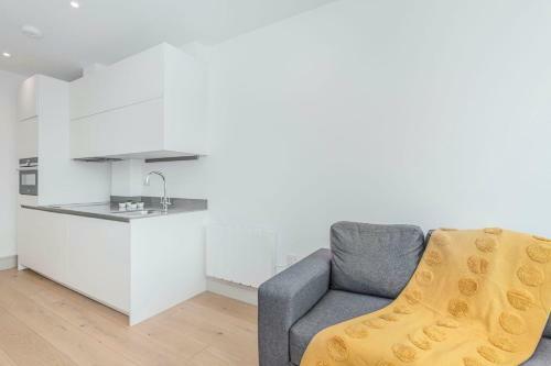 Newly Onboarded Modern One Bed Apartment In Broad House, Harrow