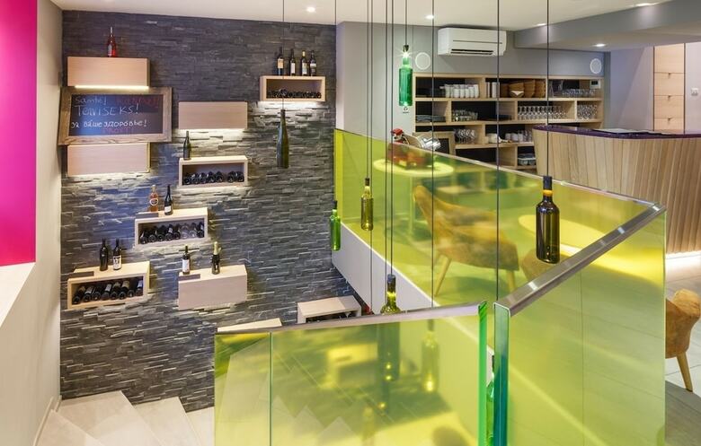 Hotel Swiss Wine By Fassbind