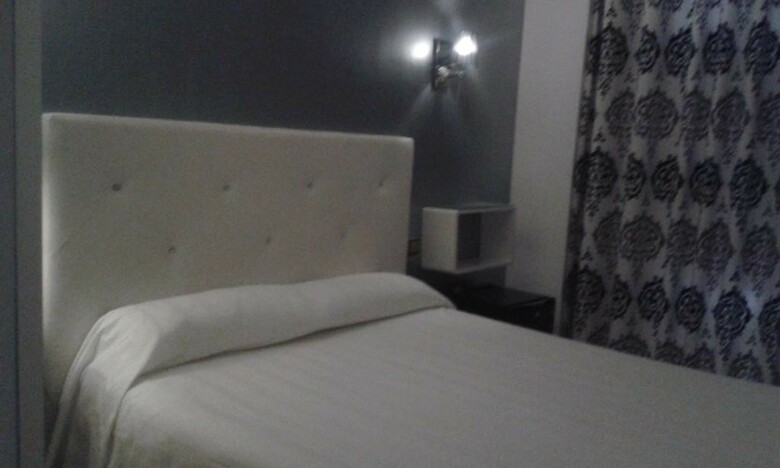 Hostal Abril