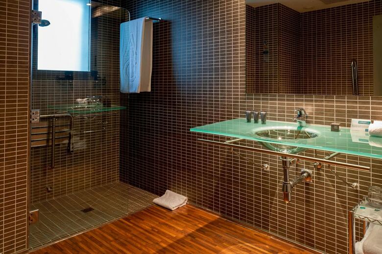 AC Hotel Algeciras By Marriott