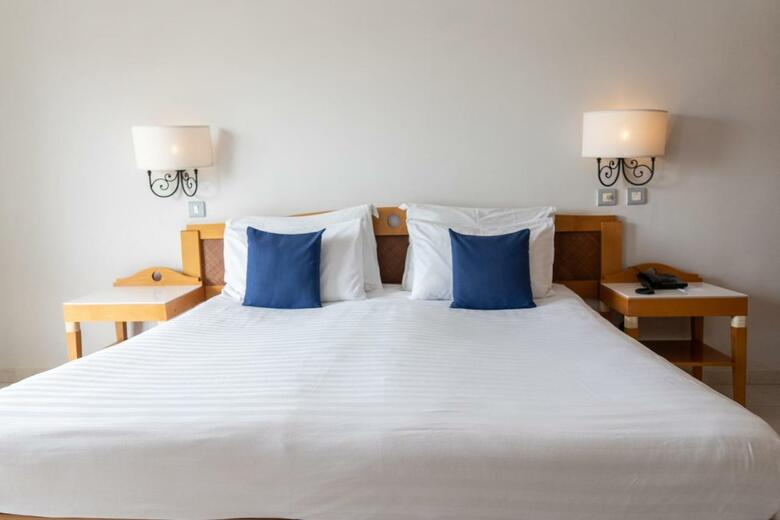 Calypso Hotel