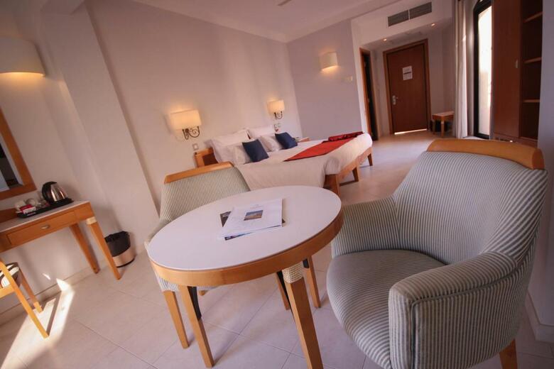 Calypso Hotel
