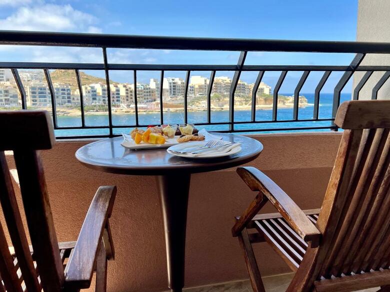 Calypso Hotel