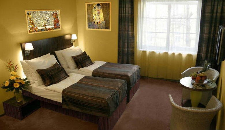 Ea Hotel Crystal Palace
