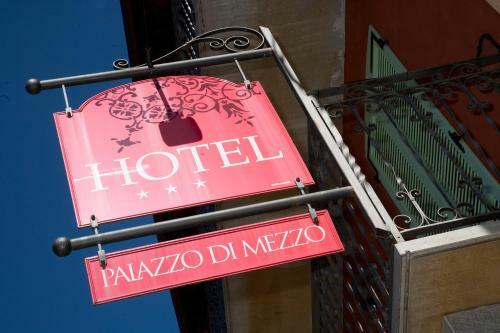 Hotel Palazzo Di Mezzo