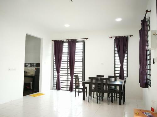 Greenery Garden Concept Homestay