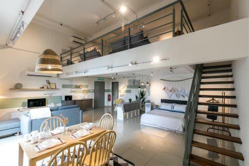 Apartamento Pinnacle Duplex@6pax-5m Walk To Paradigm Mall+wifi