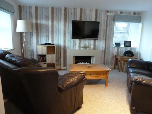 Poppys Cottage - A Charming Seafront Cottage