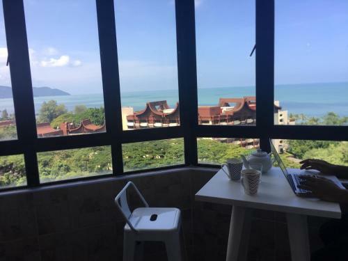 The View Feringghi Executive Apartment