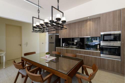 By The Sea Beach Front Apartment