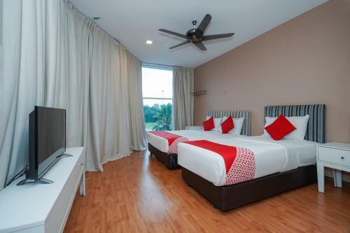 Oyo 90100 Bangi Gateway Hotel
