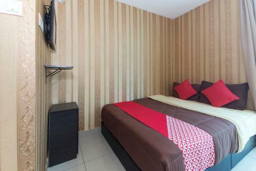 Oyo 439 Night Queen Hotel