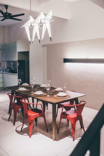Hostal J Residence
