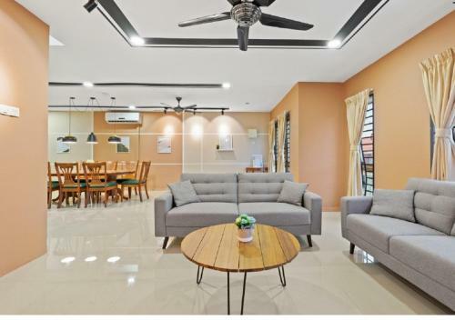 Suraya Homestay Semi-d