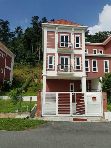 Suraya Homestay Semi-d