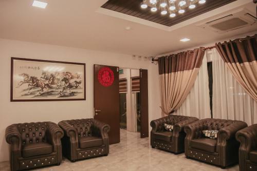 Phoenix Hotel