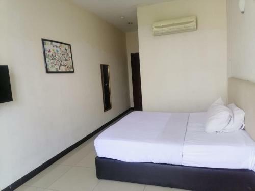 Oyo 90392 Pulai City Hotel