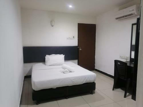 Oyo 90392 Pulai City Hotel