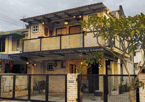 Ipoh Concrete Villa(12pax) Rugged.vintage????.????