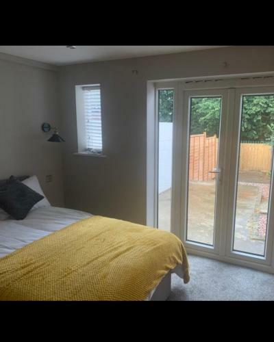Stylish House Near Rugby Town Centre