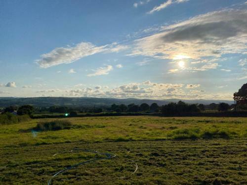 Boutique Bell Tent- Camp Quiet Mountain North Wales